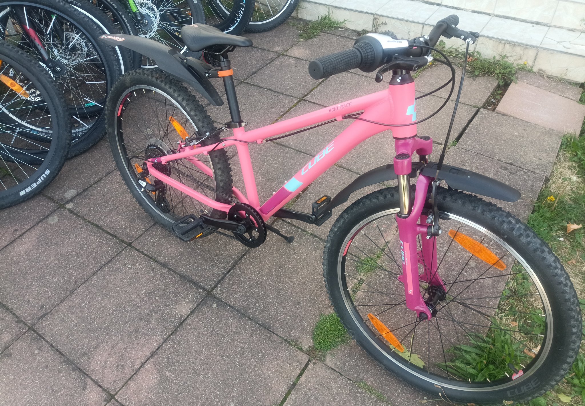 24 Zoll Cube Kinder MTB Fahrrad. 32 size. — Bild 4