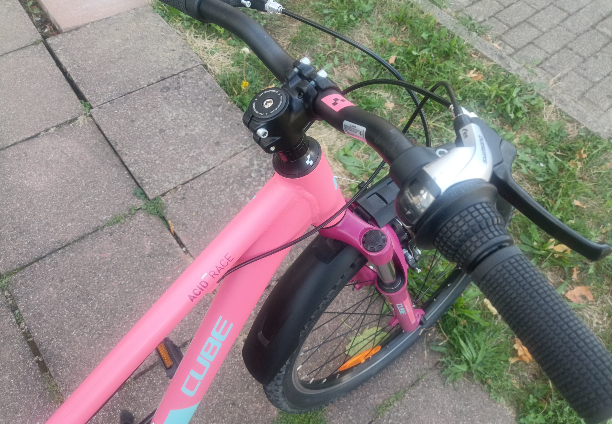 24 Zoll Cube Kinder MTB Fahrrad. 32 size. — Bild 6