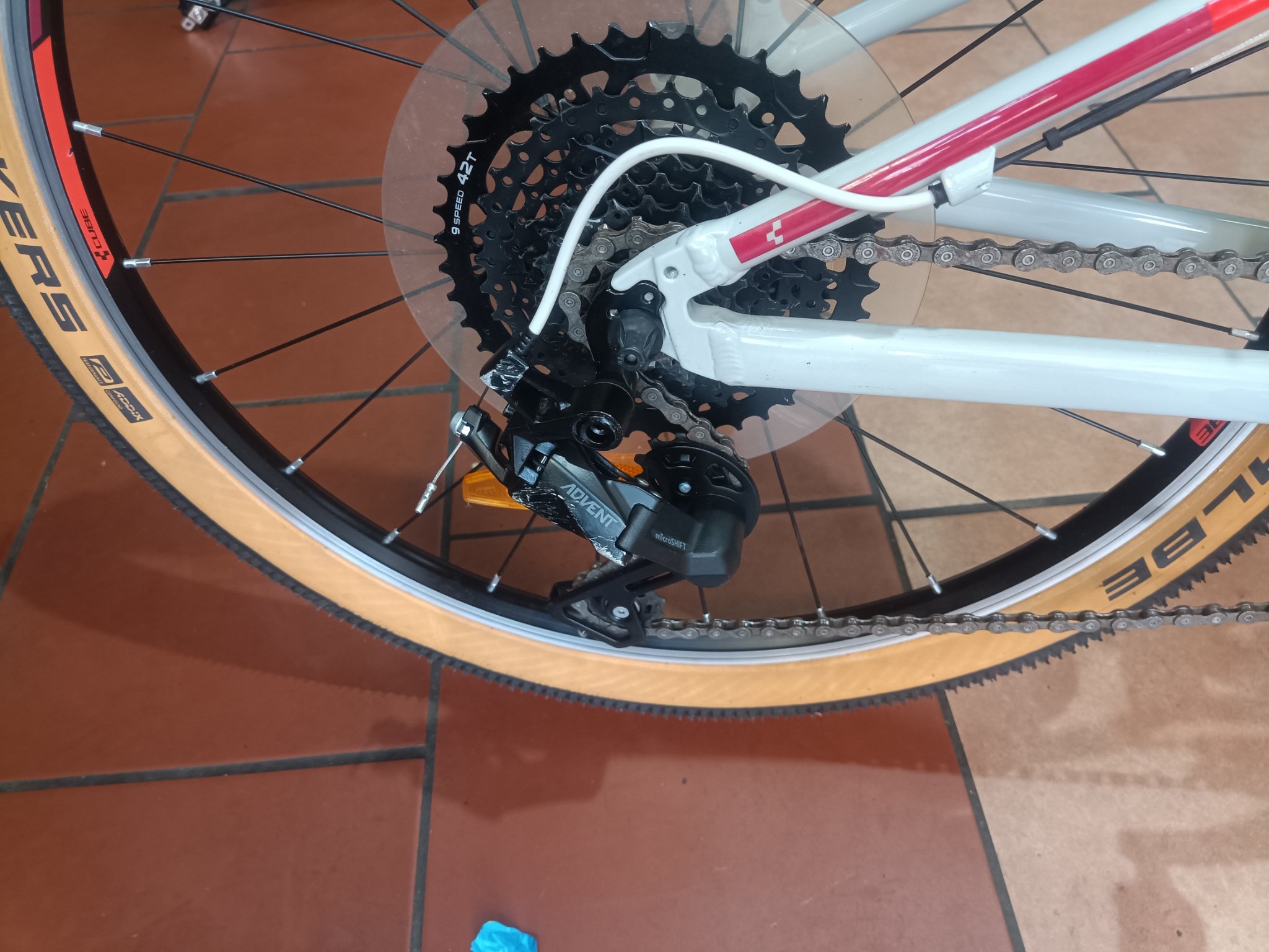 24 Zoll 176 - Cube Kinder MTB Fahrrad. 7 Gänge. — Bild 3