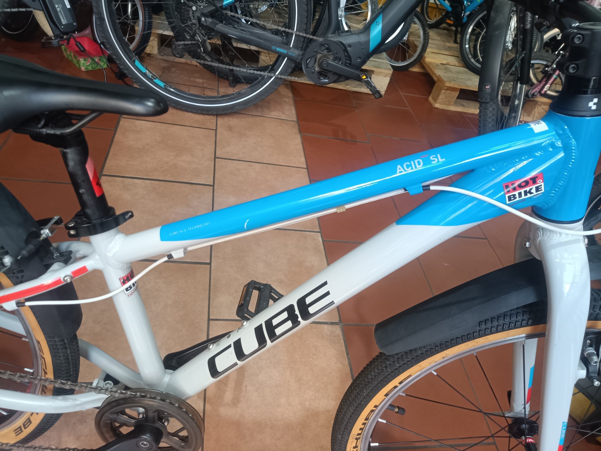 24 Zoll 176 - Cube Kinder MTB Fahrrad. 7 Gänge. — Bild 6