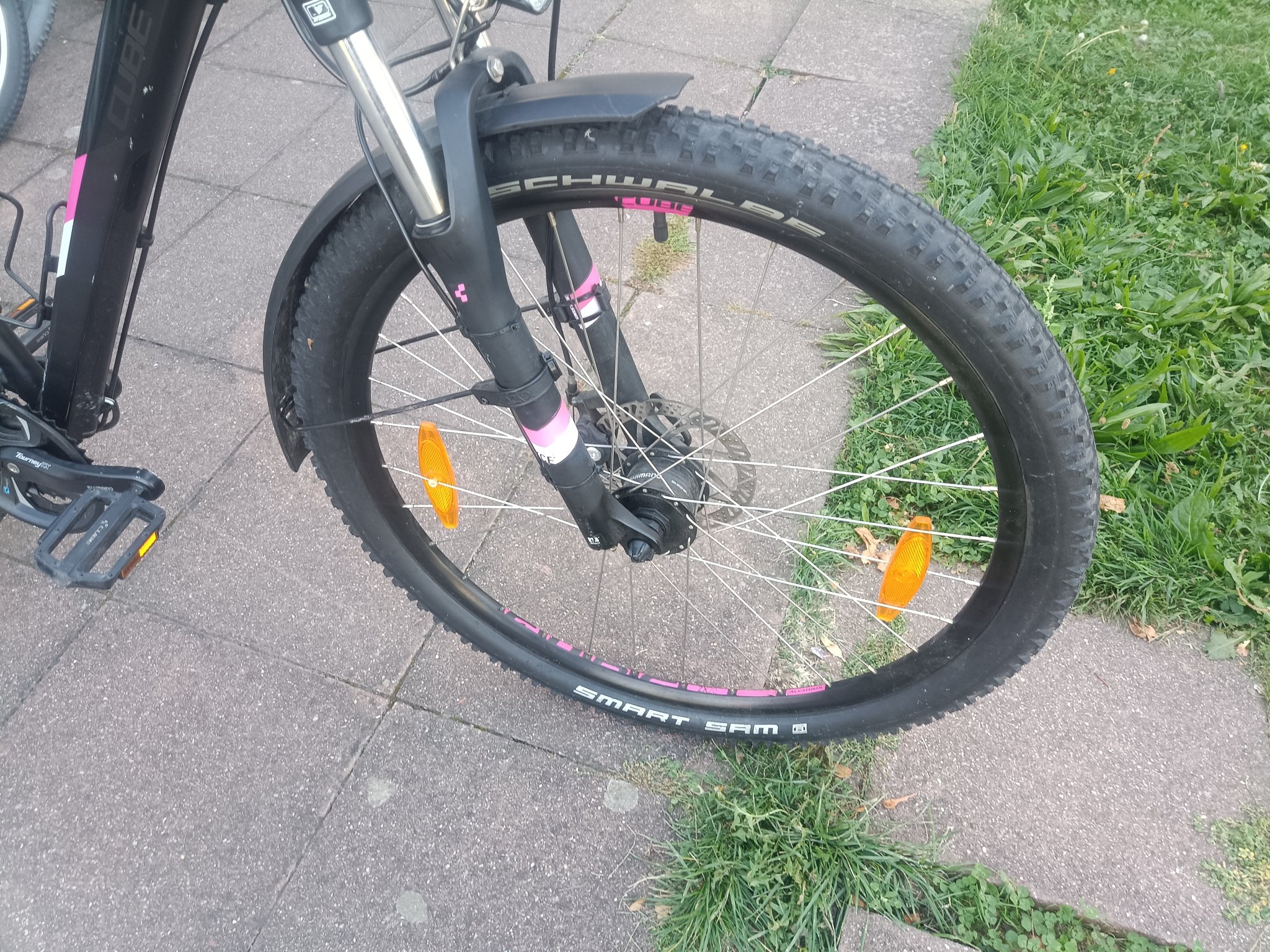 27.5 Zoll Cube Kinder MTB Fahrrad. 24 Gänge. — Bild 3
