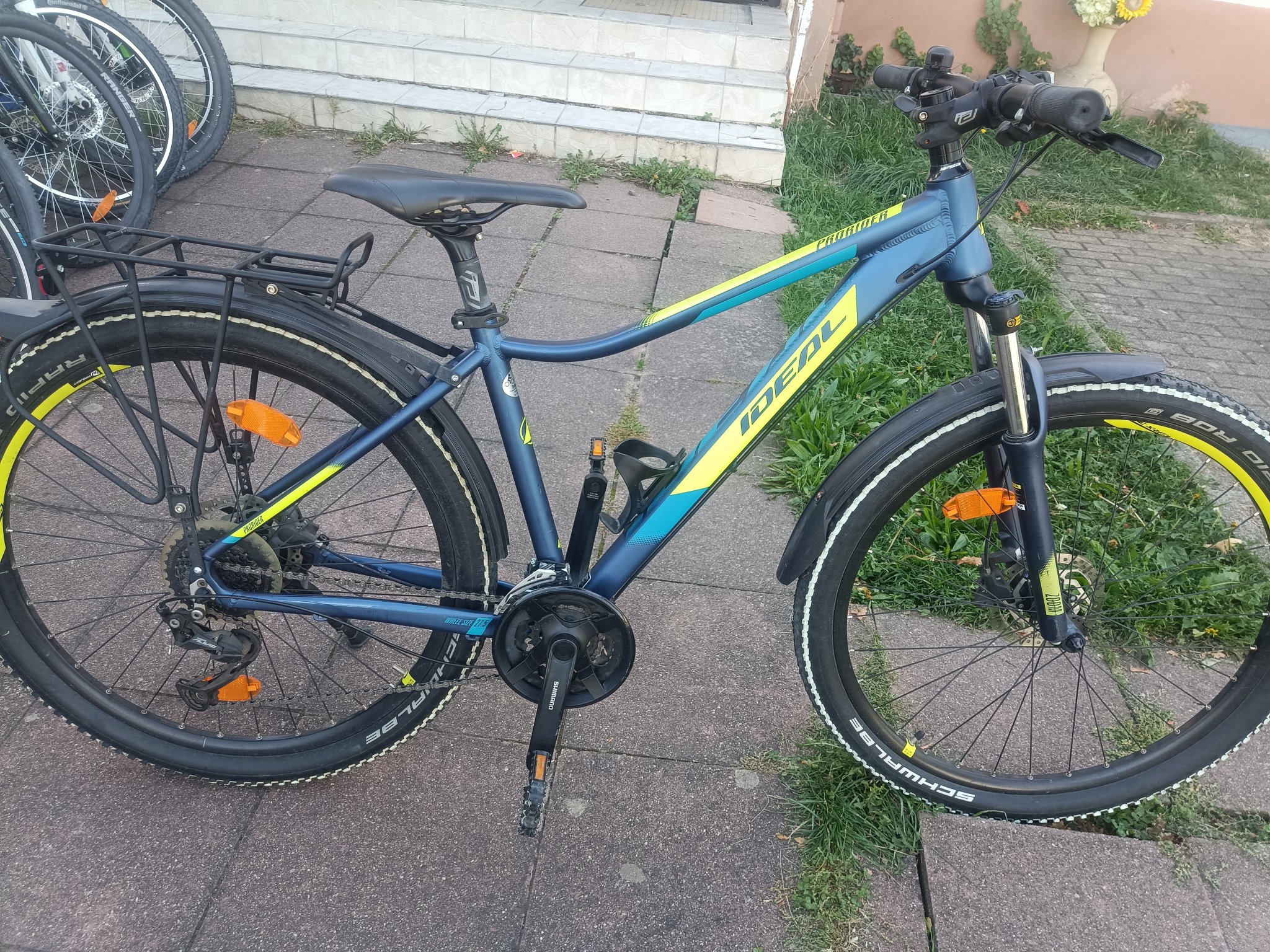27.5 Zoll Ideal Kinder MTB Fahrrad. 24 Gänge.