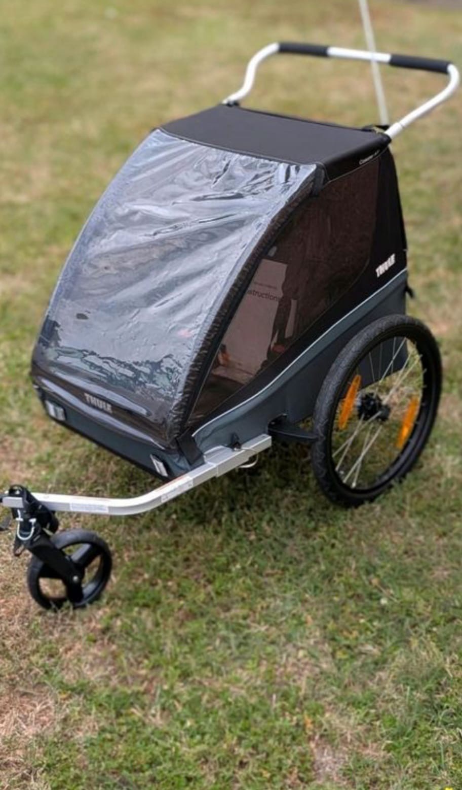 Thule Kinderanhänger  2 kinder — 2
