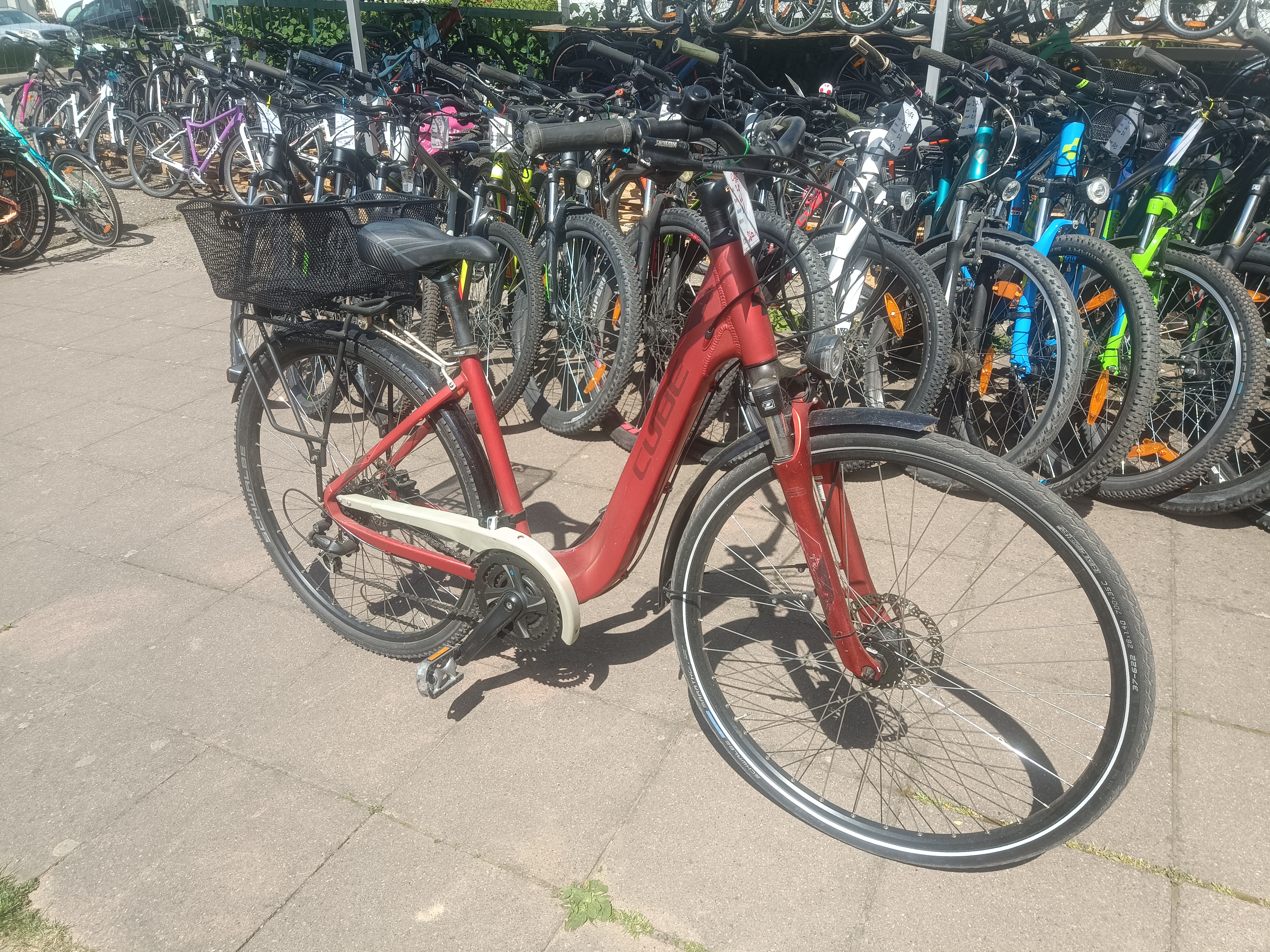 28 Zoll Cube Fahrrad. 21 Gänge. 46 size m nabendinamo  Touring  — 2