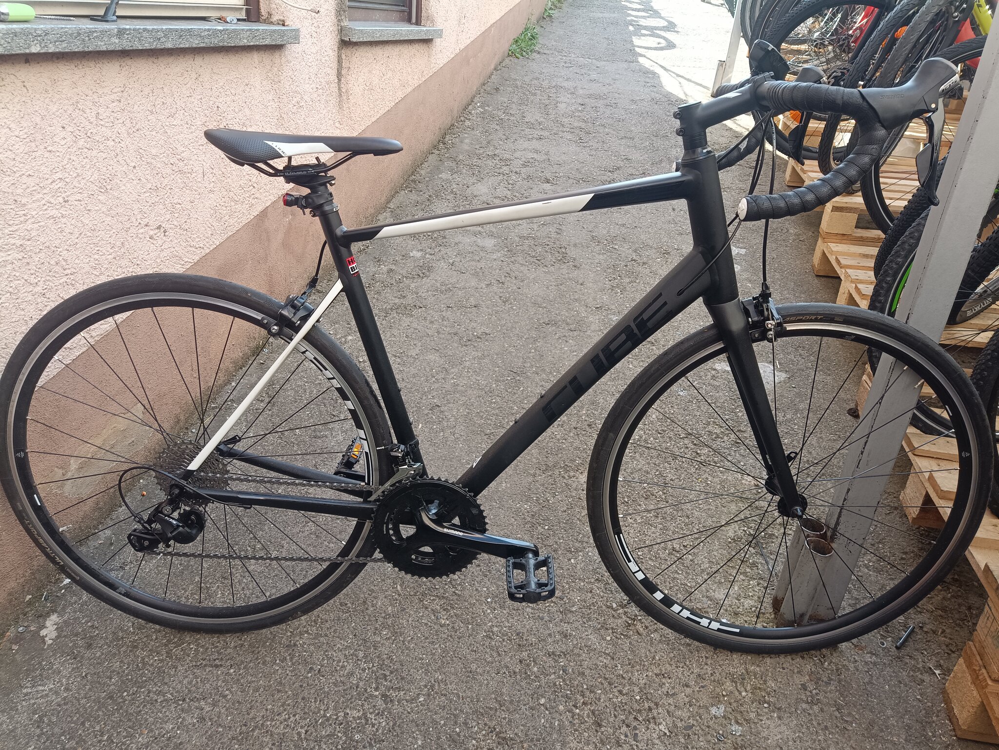5 - Cube Rennrad (54 size) Attain SL Rennrad — Mietflotte
