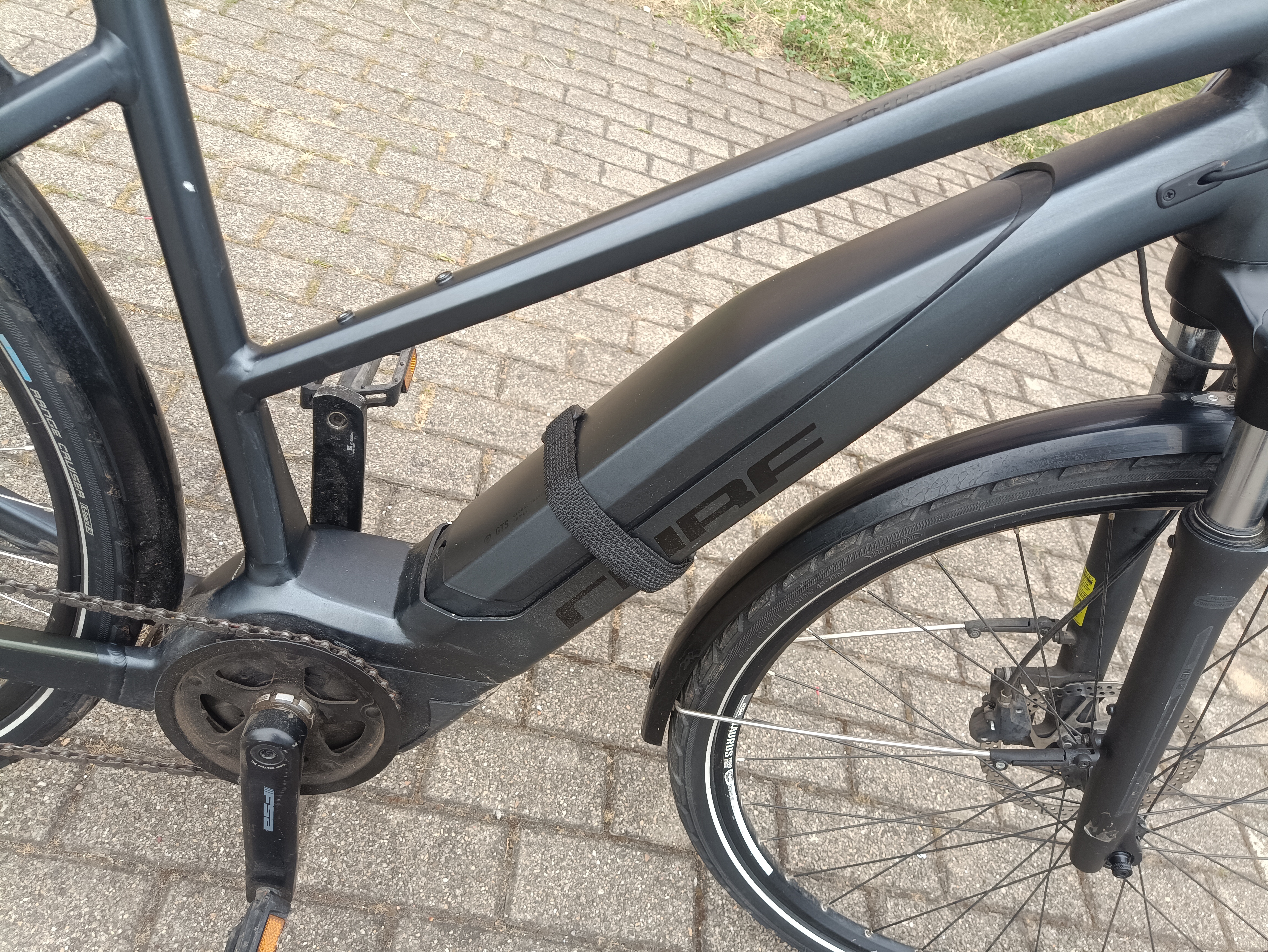 E13 - Cube Touring 48 size  Touring  — 3